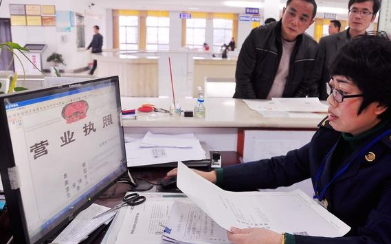 深圳公司法人變更需要什么材料？-開心財稅,多年經(jīng)驗,